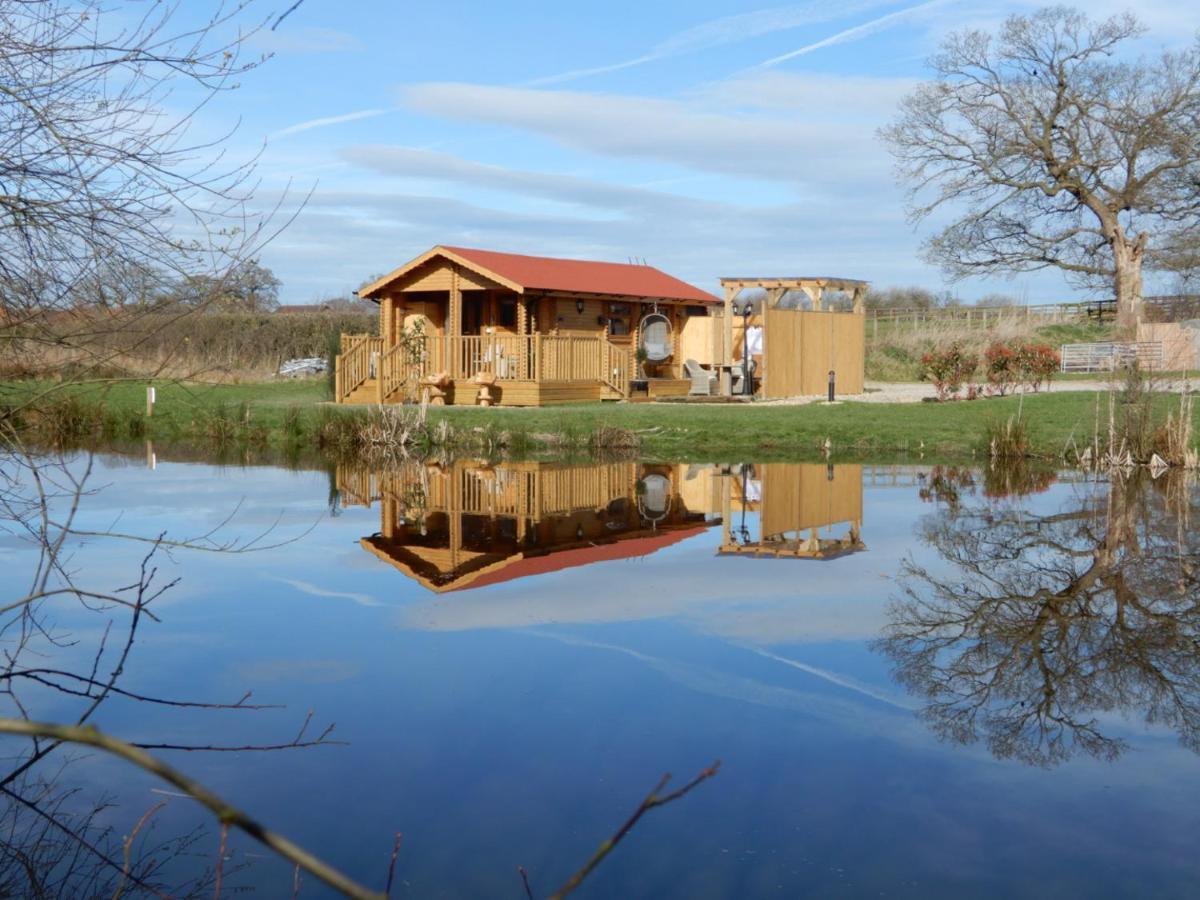 Balmoral Studio Lodge Ellesmere Exterior foto