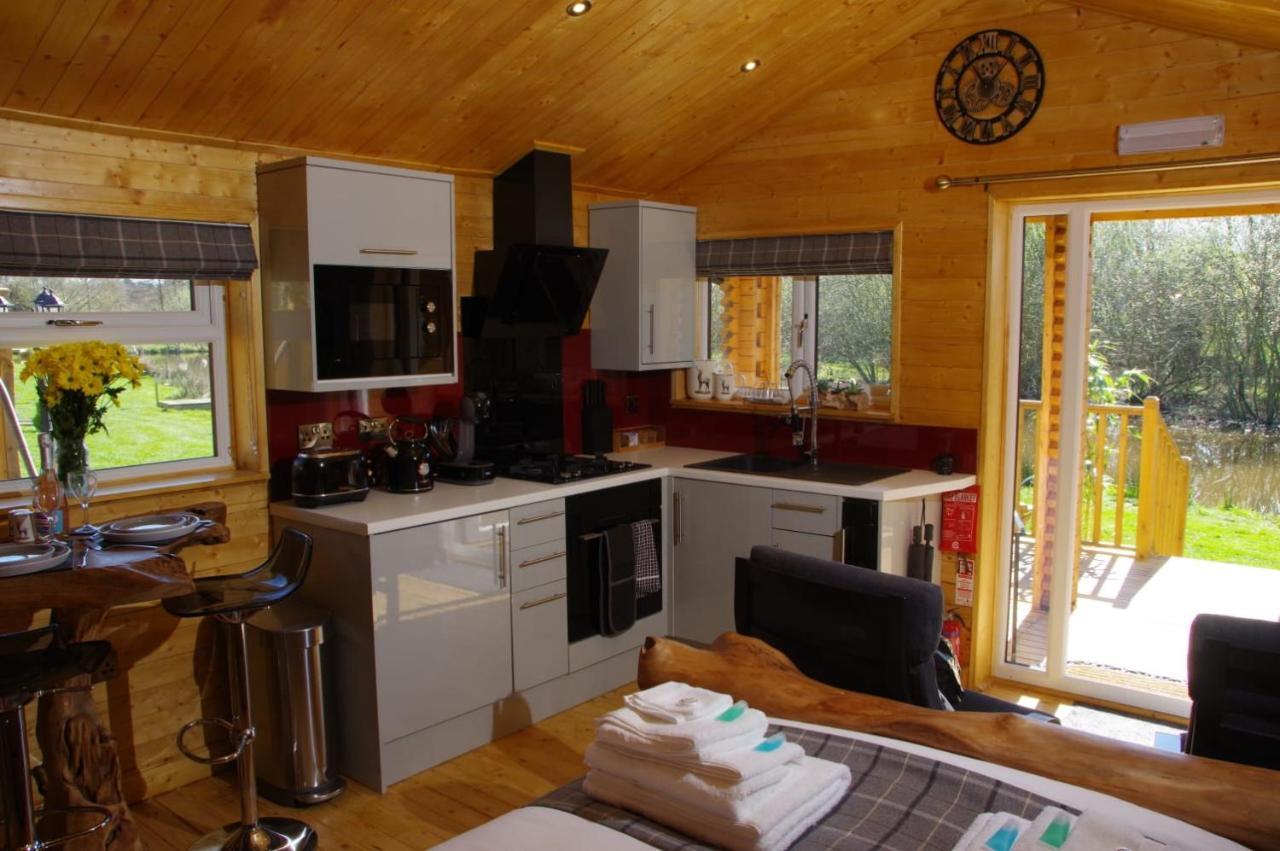 Balmoral Studio Lodge Ellesmere Exterior foto